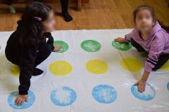 jeu-mains-couleurs-2